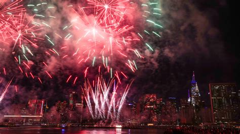 Where to Watch 4th of July Fireworks in NYC 2024.